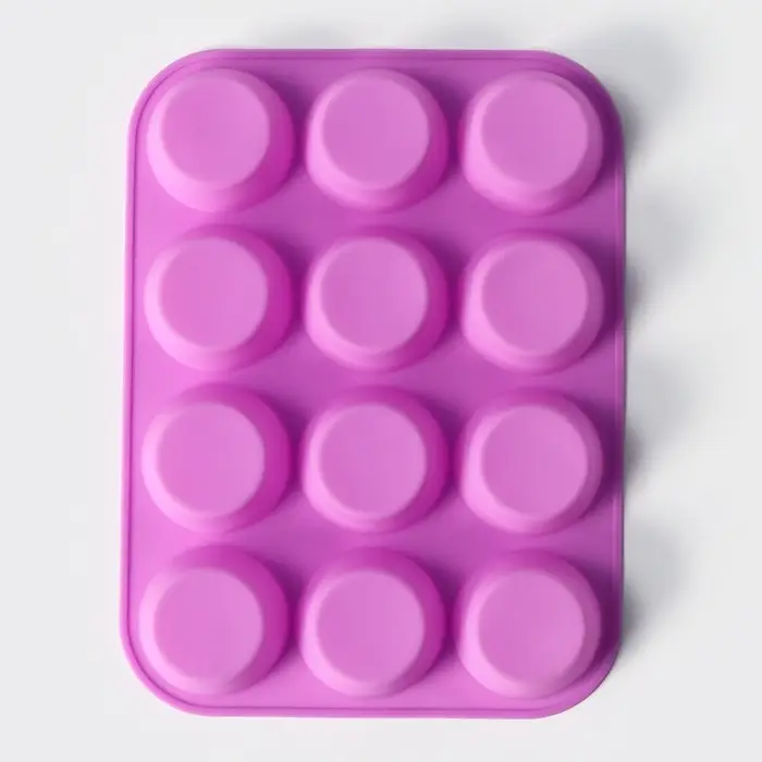 Форма для выпечки Доляна &laquo;Круг&raquo;, силикон, 29&times;22&times;3 см, 12 ячеек, d=6.5 см, розовая