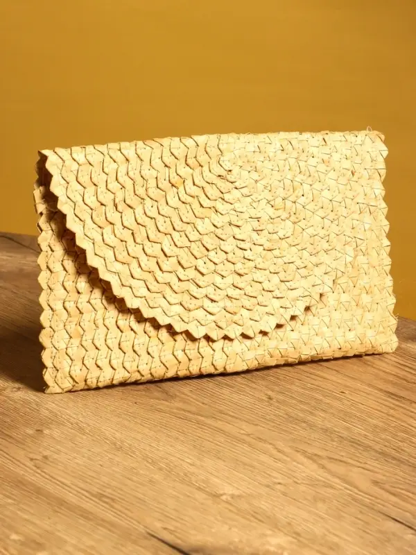 Сумка клатч плетёная из пальмового листа, 28×16×2 см, бежевая Сумка клатч плетёная из пальмового листа, 28×16×2 см, бежевая