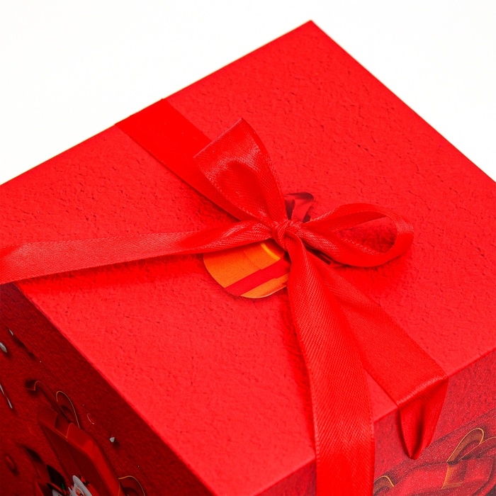 Новый год. Коробка подарочная новогодняя складная Новый год. Коробка подарочная новогодняя складная "Дед мороз в коробке" 15х15х15 см.