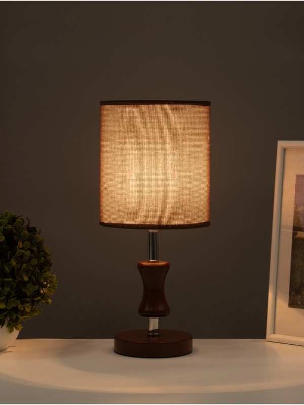 Лампа настольная BayerLux ЭКО Лампа настольная BayerLux ЭКО "Кло" 1х40Вт Е27 кофе/хром 16х16х38см