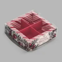 Коробка под 4 конфеты с ячейками &laquo;Новогодние игрушки&raquo;, 10&times;10&times;3 см