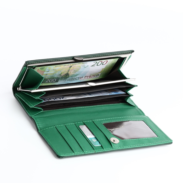 Кошелёк женский на магните, цвет зелёный Кошелёк женский на магните, цвет зелёный