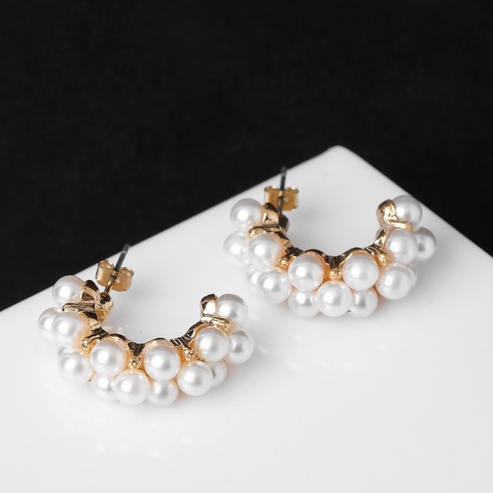 Серьги с жемчугом «Лунная тропа», цвет белый в золоте Серьги с жемчугом «Лунная тропа», цвет белый в золоте