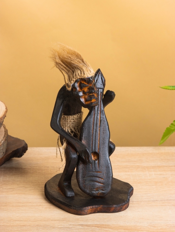 Сувенир Сувенир "Абориген с контрабасом" дерево, 12х11х18 см