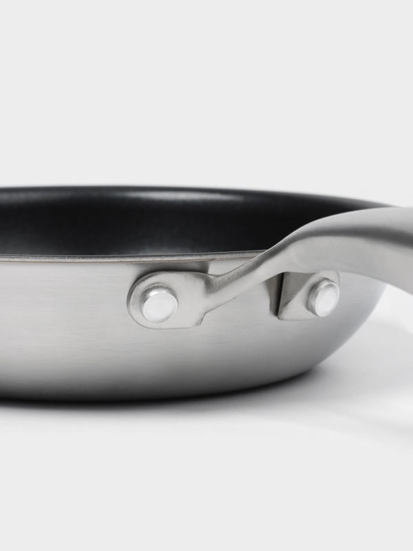 Сковорода 3Ply d=21,5 см, h=5 см, толщина 2,2 мм, индукция, антипригарное покрытие Сковорода 3Ply d=21,5 см, h=5 см, толщина 2,2 мм, индукция, антипригарное покрытие