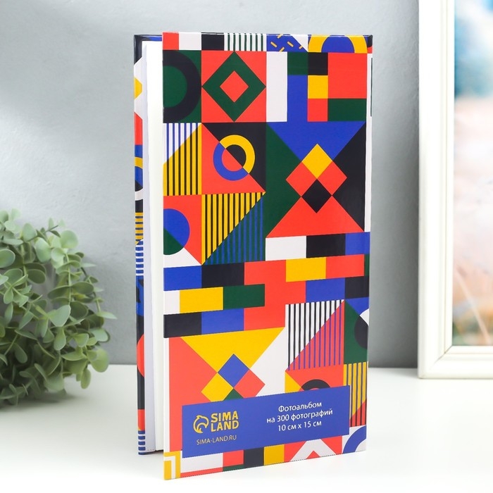 Фотоальбом на 300 фото 10х15 см  Фотоальбом на 300 фото 10х15 см "Color geometry" 33,5х17,5х5 см