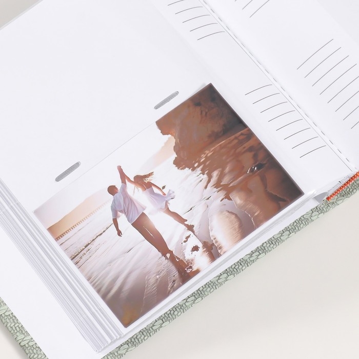 Фотоальбом на 200 фото 10х15 см кожзам Фотоальбом на 200 фото 10х15 см кожзам "Багетная текстура" бумажные листы зелёный 5х23х22 см 10499