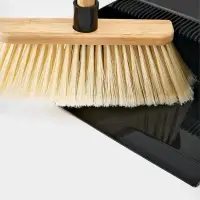 Щетка с совком "Meli" бамбуковый держатель, цвет черный 26х24х98 см Щетка с совком "Meli" бамбуковый держатель, цвет черный 26х24х98 см