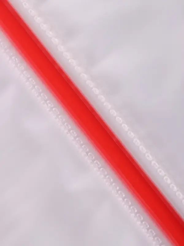 Папка с 60 вкладышами А4, 500 мкм, Calligrata, текстура &laquo;песок&raquo;, красная