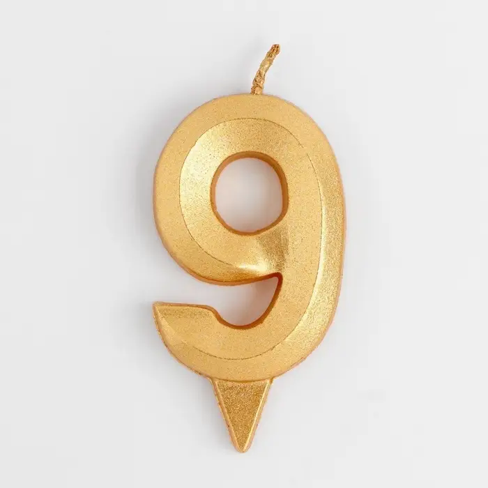 Свеча в торт «Цифра 9», золотая, 6.5 см Свеча в торт «Цифра 9», золотая, 6.5 см