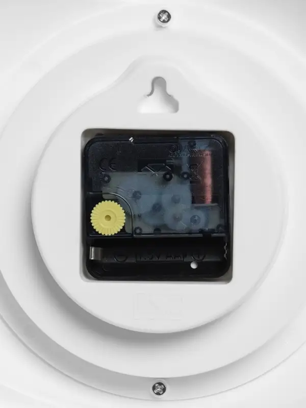 Часы настенные интерьерные &laquo;Чайник&raquo;, для кухни, бесшумные, плавный ход, 27&times;28.5 см, белые, от батарейки 1&times;АА