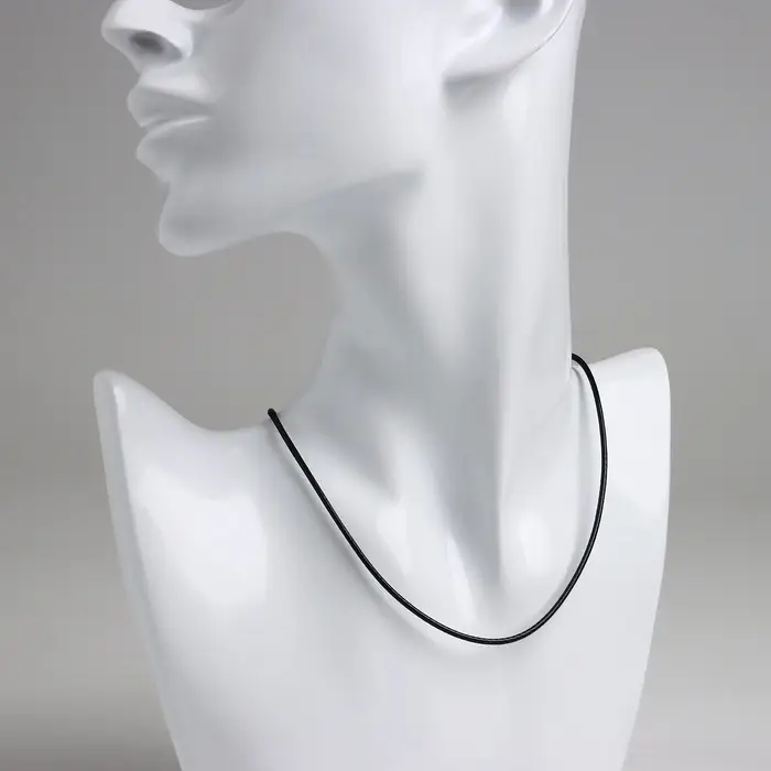 Шнурок каучуковый, неполый, 60 см + удлинитель 5 см, d=1.3 мм, чёрный в серебре Шнурок каучуковый, неполый, 60 см + удлинитель 5 см, d=1.3 мм, чёрный в серебре