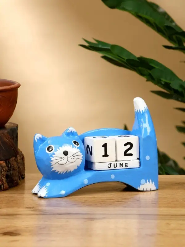 Календарь настольный "Кошка" дерево 13х4х10 см, цв. синий