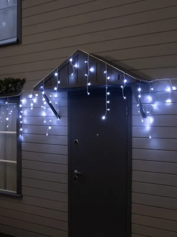 Гирлянда &laquo;Бахрома&raquo; 50&times;0.7 м, IP44, УМС, белая нить, 900 LED, свечение белое, мерцание, 220 В