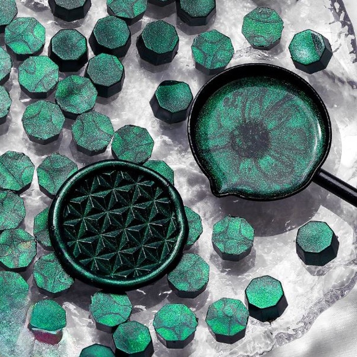 Сургуч в гранулах Сургуч в гранулах "Зелёный" перламутр набор 100 капсул