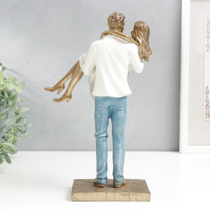 Сувенир полистоун  Сувенир полистоун "Влюблённые. Буду носить тебя на руках" бело-голубой под бронзу 26х9х16 см