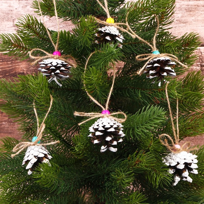 Новогодняя композиция «Шишки с бусинками», набор 6 шт. Новогодняя композиция «Шишки с бусинками», набор 6 шт.