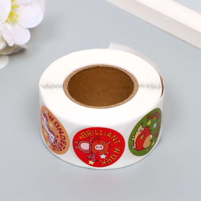 Наклейка бумага Наклейка бумага "Радостные зверята" d=2,5 см 500 шт в рулоне 3х6х6 см