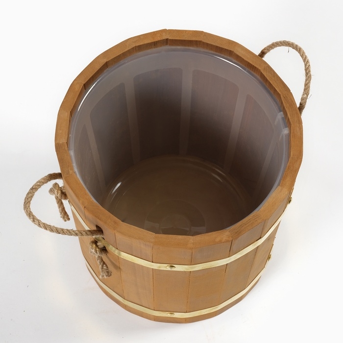 Запарник 13 л с пластиковой вставкой, ручки веревки, латунный обруч ТЕРМО липа Запарник 13 л с пластиковой вставкой, ручки веревки, латунный обруч ТЕРМО липа