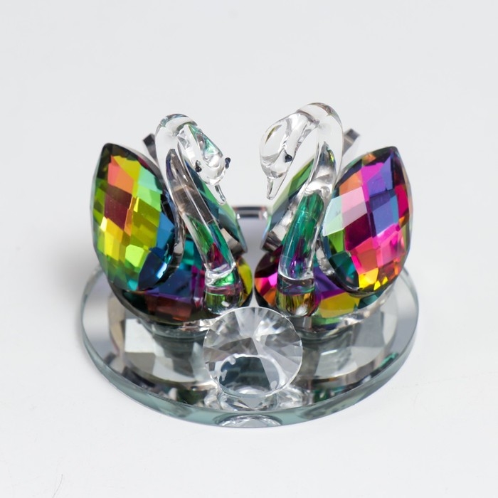 Сувенир стекло Сувенир стекло "Лебеди с бриллиантом" зелёная голография 6,5х5х5 см