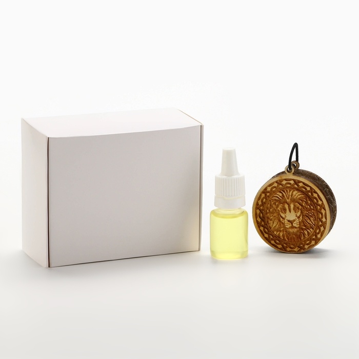 Ароматизатор в автомобиль на 23 Февраля «Лев», подвеска автомобильная с пропиткой и ароматизатор Ароматизатор в автомобиль на 23 Февраля «Лев», подвеска автомобильная с пропиткой и ароматизатор