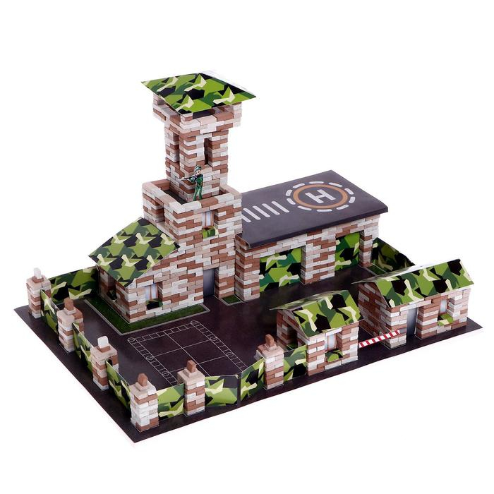 Конструктор из кирпичиков «Военная база», 1031 деталь Конструктор из кирпичиков «Военная база», 1031 деталь