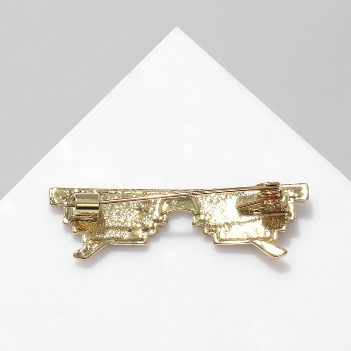 Брошь «Очки» в пикселях, цвет чёрный в золоте Брошь «Очки» в пикселях, цвет чёрный в золоте