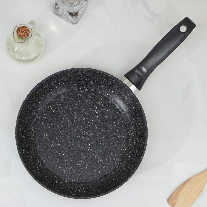 Сковорода Доляна «Элит», d=24 см, литой алюминий, стеклянная крышка, антипригарное покрытие, цвет серый Сковорода Доляна «Элит», d=24 см, литой алюминий, стеклянная крышка, антипригарное покрытие, цвет серый