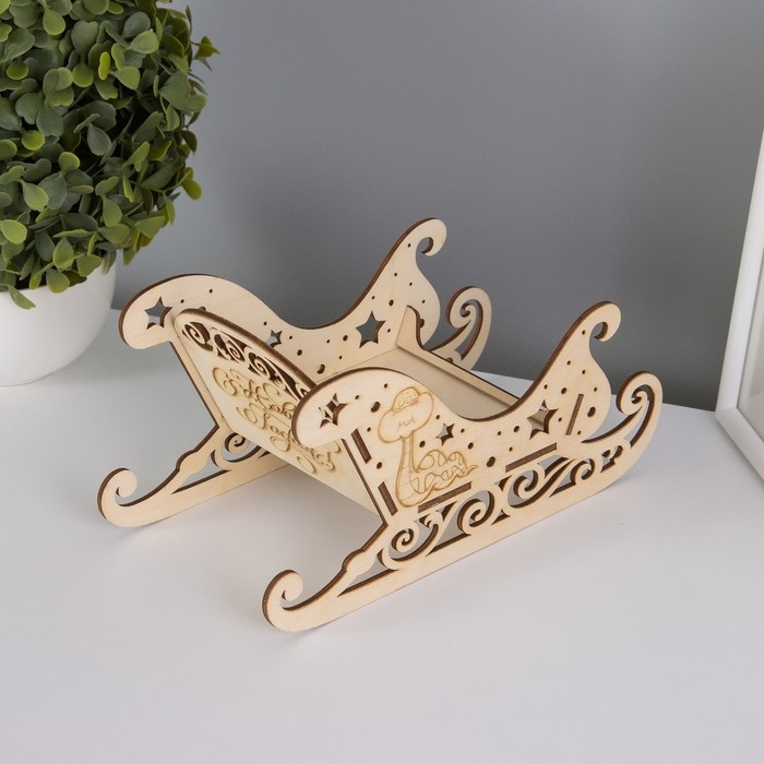 Шкатулка-сани  Шкатулка-сани "Змея. Звёздочки" 21х14х10 см