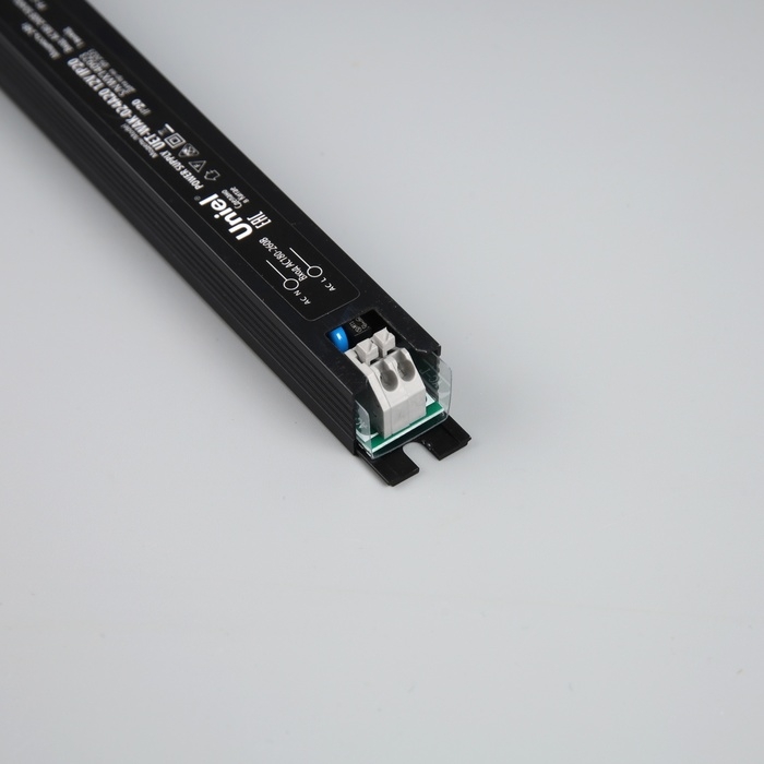 Ультратонкий блок питания для светодиодных лент и модулей Uniel PRO, 24 Вт, 12 В, IP20 Ультратонкий блок питания для светодиодных лент и модулей Uniel PRO, 24 Вт, 12 В, IP20