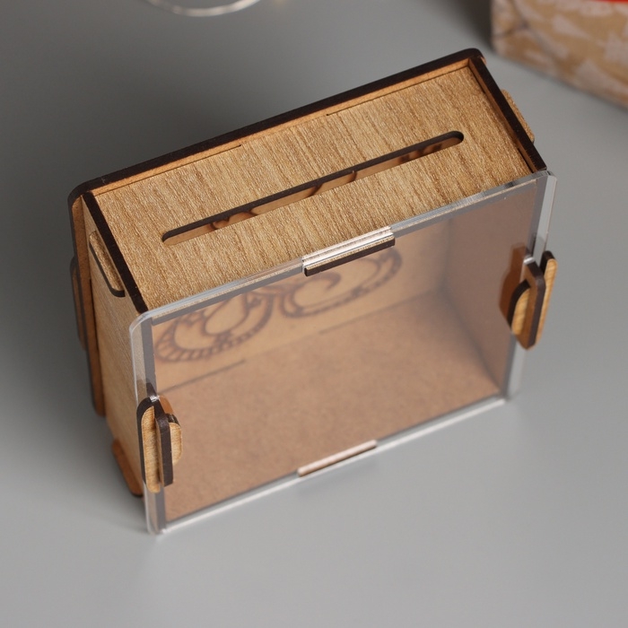 Новогодняя копилка с акрилом  Новогодняя копилка с акрилом "Змея. Ёлка" 12х12х4 см