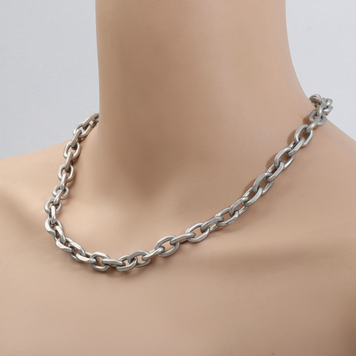 Колье «Цепь» овальные звенья, цвет матовое серебро, 45 см Колье «Цепь» овальные звенья, цвет матовое серебро, 45 см