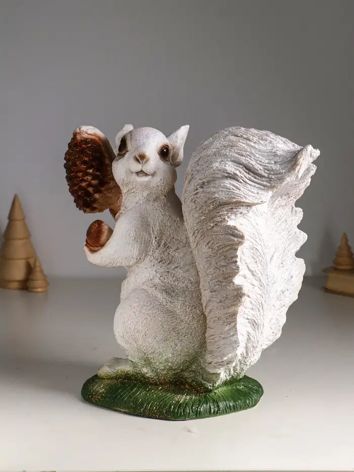 Фигура "Белка с шишкой" с глиттером, 26х28 см, Фигура "Белка с шишкой" с глиттером, 26х28 см,