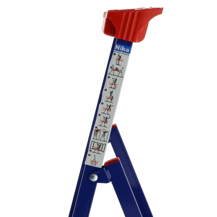 Стремянка Nika СМ3+, для рыхлых поверхностей, высота до рабочей площадки 640 мм, 3 ступени Стремянка Nika СМ3+, для рыхлых поверхностей, высота до рабочей площадки 640 мм, 3 ступени