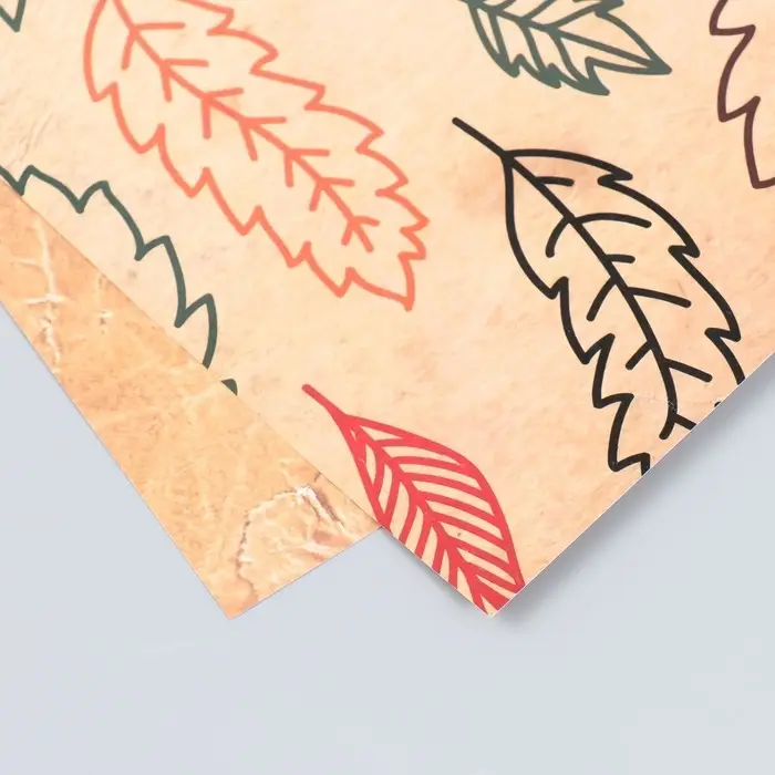 Бумага для скрапбукинга двусторонняя Бумага для скрапбукинга двусторонняя "Листья и рукопись" плотность 180 гр 30,5х32 см