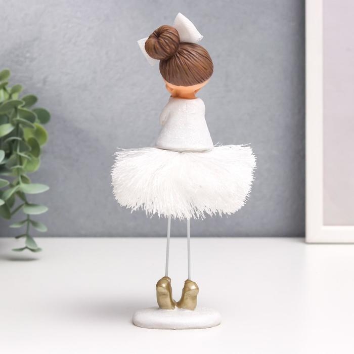 Сувенир полистоун  Сувенир полистоун "Малышка с большим бантом и юбкой-кисточкой" 17,6х4,8х5 см