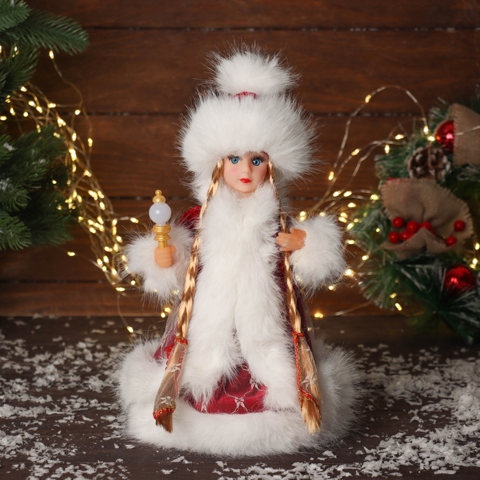 Снегурочка  Снегурочка "В пушистой шубке, с фонариком" двигается, с подсветкой, 30х18 см, красный