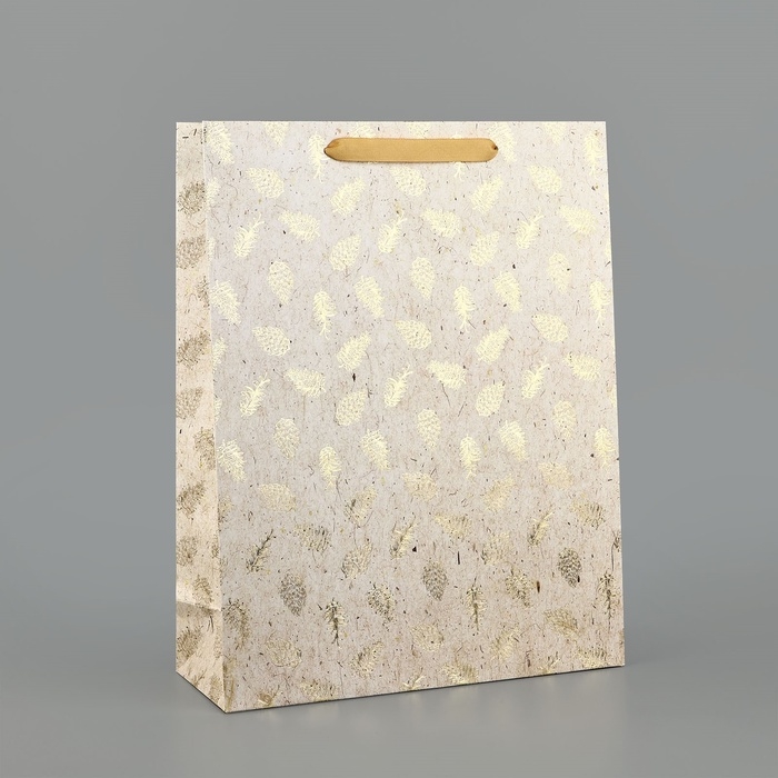 Пакет подарочный новогодний ламинированный «Шишки», тиснение, L 31 х 40 х 11.5 см, Новый год Пакет подарочный новогодний ламинированный «Шишки», тиснение, L 31 х 40 х 11.5 см, Новый год