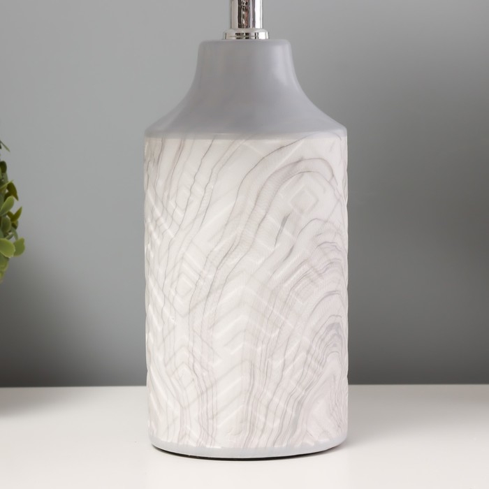 Настольная лампа Настольная лампа "Лаура" Е14 40Вт бело-серый 22х22х39 см
