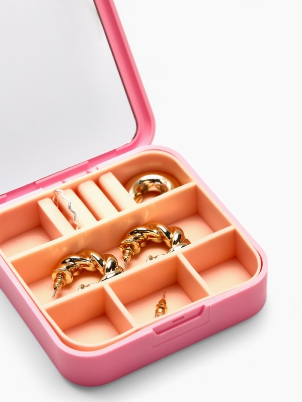 Органайзер для хранения украшений с зеркалом «Шкатулка портативная», 9*9*2,5см, цвет розовый Органайзер для хранения украшений с зеркалом «Шкатулка портативная», 9*9*2,5см, цвет розовый