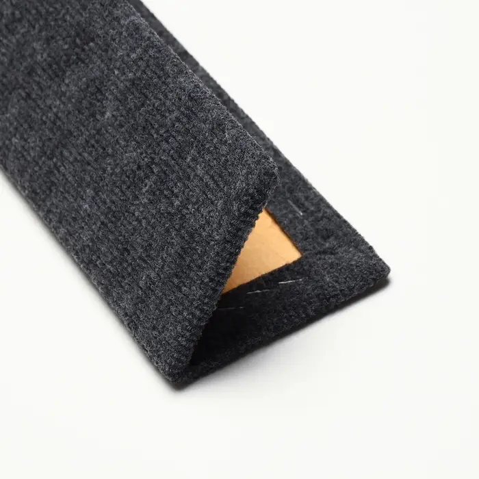 Когтеточка, 55&times;20 см, угловая, без меха, серая