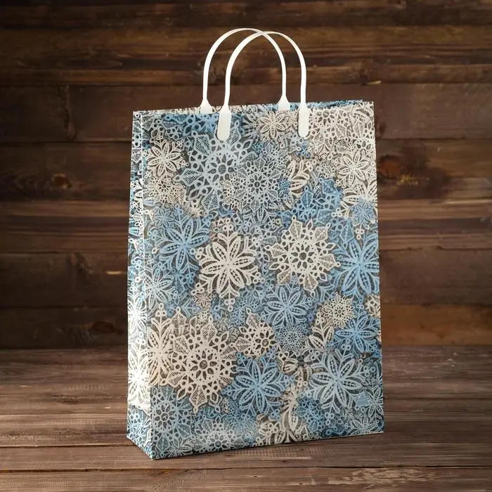 Пакет «Кружевные снежинки», мягкий пластик, 40×30 см, 140 мкм Пакет «Кружевные снежинки», мягкий пластик, 40×30 см, 140 мкм