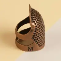 Напёрсток раздвижной, для длинных ногтей, размер М, цвет бронзовый