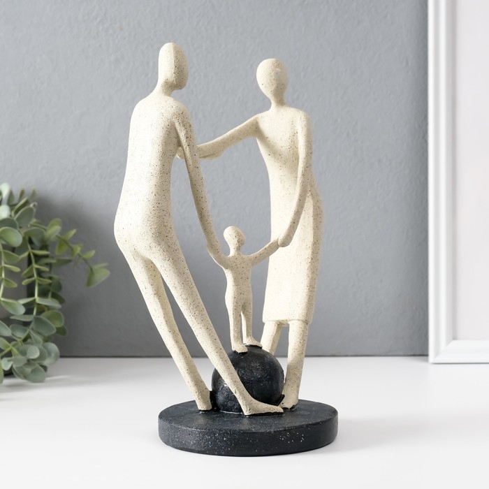 Сувенир полистоун Сувенир полистоун "Сила в единстве" белый 12х17,5х26,5 см