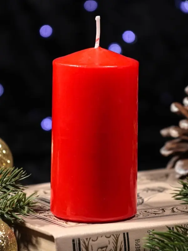 Свеча столб 50*100 мм с накаткой "Символ года" , Подкова, красная