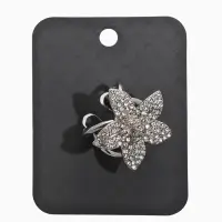 Кольцо для платка &laquo;Цветок Лилии&raquo;, белое в серебре