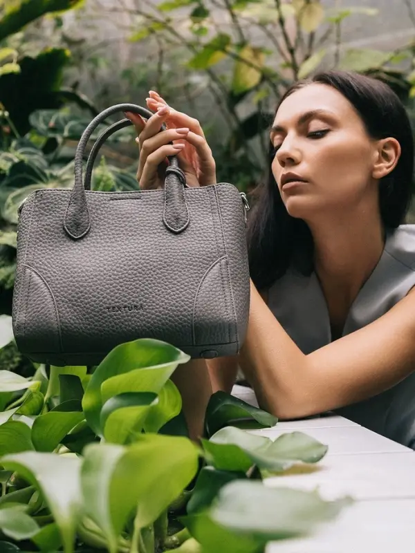 Сумка женская тоут TEXTURA на молнии, 25&times;7&times;21 см, однотонная, серая