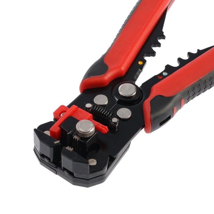 Стриппер ЛОМ, автоматический, для зачистки проводов 0.5-6 мм2, обжим наконечников Стриппер ЛОМ, автоматический, для зачистки проводов 0.5-6 мм2, обжим наконечников