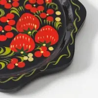 Блюдо сервировочное &laquo;Земляничка&raquo;, 15&times;0.5 см, дерево хохлома