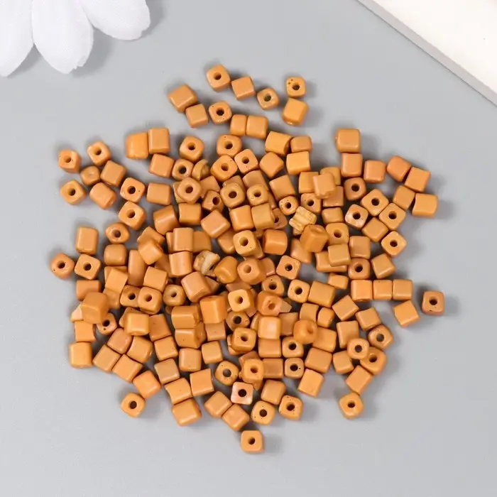 Бисер кубический стекло 4х4 мм  Бисер кубический стекло 4х4 мм "Телесный" набор 20 гр